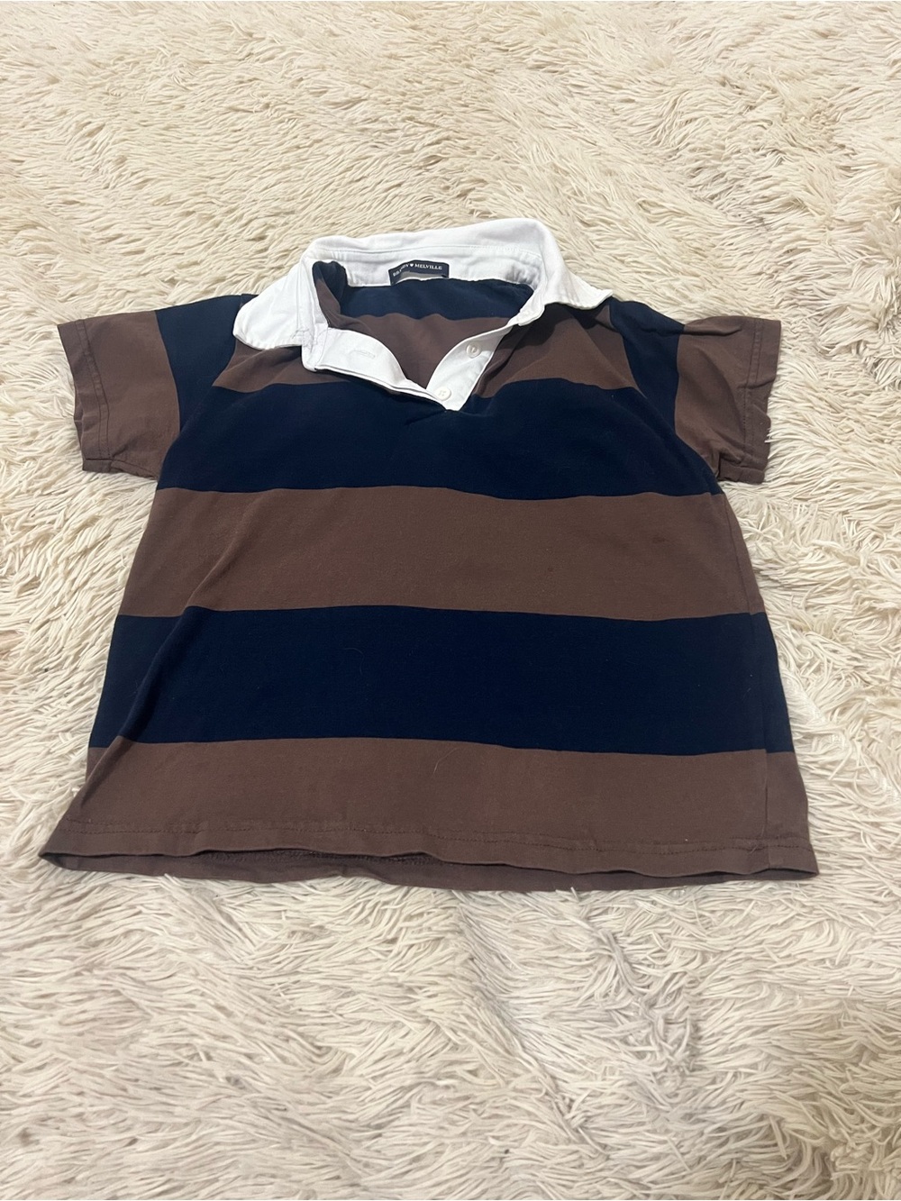 Short-Sleeve Polo Shirt in Brown & Navy